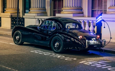 Electrifying beauty by Lunaz Design
