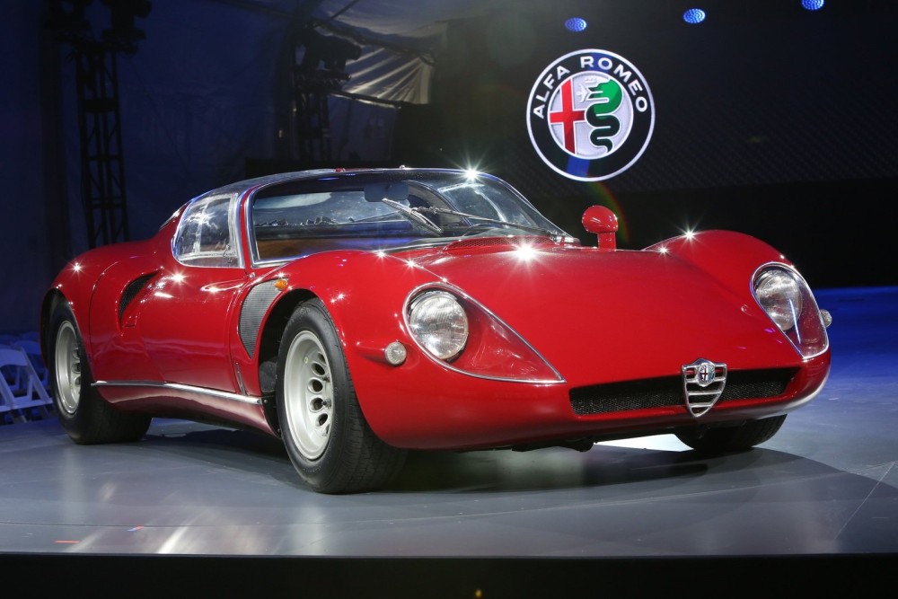 Alfa Romeo 33 Stradale - Colors of Speed
